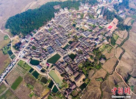 中国各地拯救正在消失的传统村落