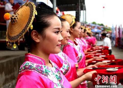 中国非遗传统技艺大展开展 百位传承人秀绝活