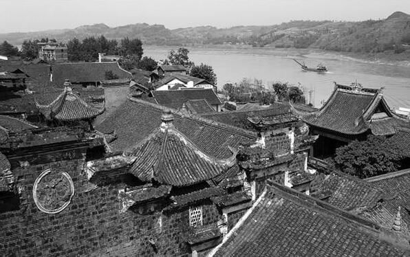 乡绅、“废墟”和自治