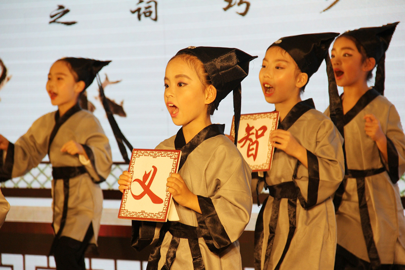 韦力做客模范书局签售《古书之爱》