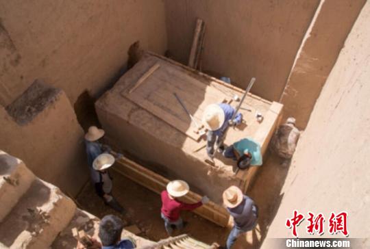 随葬器物种类有陶器、青铜器、蚌贝器、玉石器、骨器、漆器、锡器等，再次为研究霸国的文化面貌提供了极为珍贵的资料。 山西省考古研究所