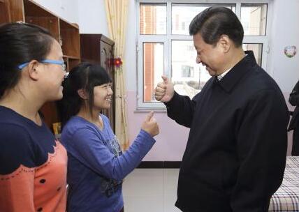 习近平首次点评“95后”大学生