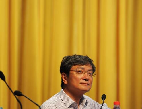 贵大校长郑强：在高速奔跑中，我把接力棒交了
