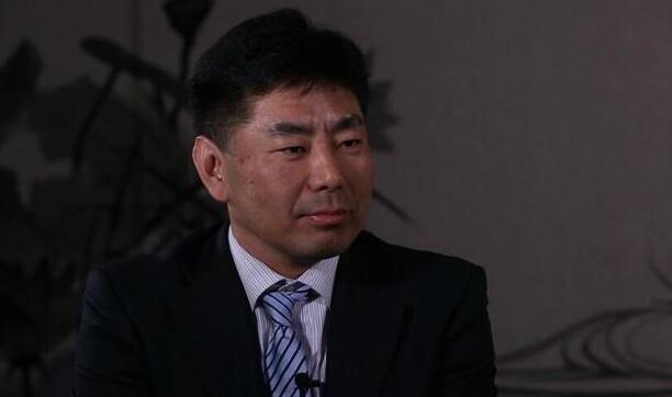 景山学校校长邱悦：迎接新的挑战 用爱点亮生命