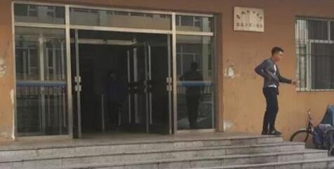 大一男生坠楼身亡 事发时舍友正睡觉未察觉异样