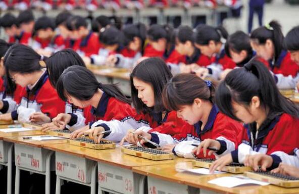 中职学校招不满学生出路在哪里