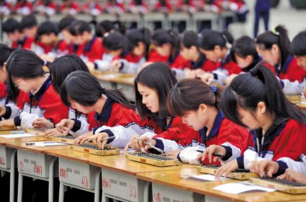 中职学校招不满学生出路在哪里
