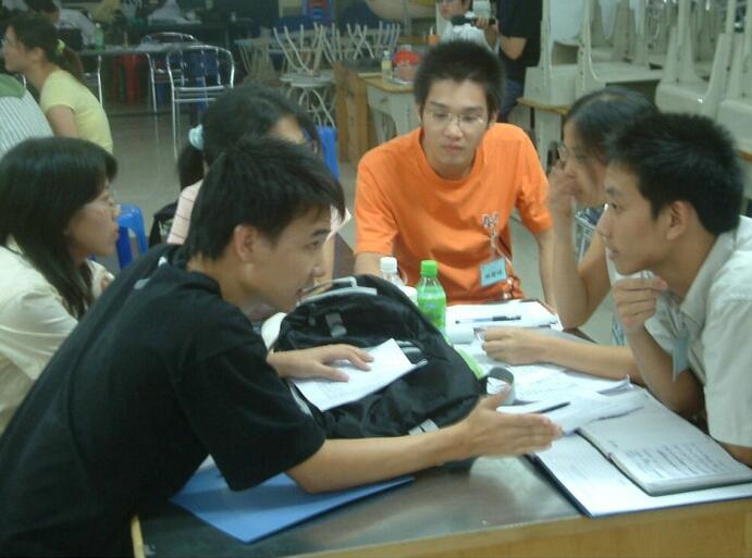 某些大学生社会实践为何沦为作秀