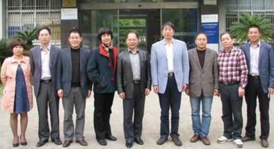 东北农业大学姜毓君教授来渤海大学访问交流
