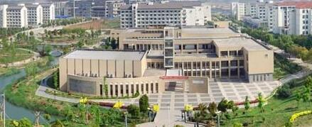 安徽工业大学就男子橄榄球队入驻召开现场办公会