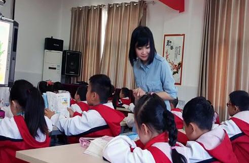 “90后”教师渐成中小学讲台主角