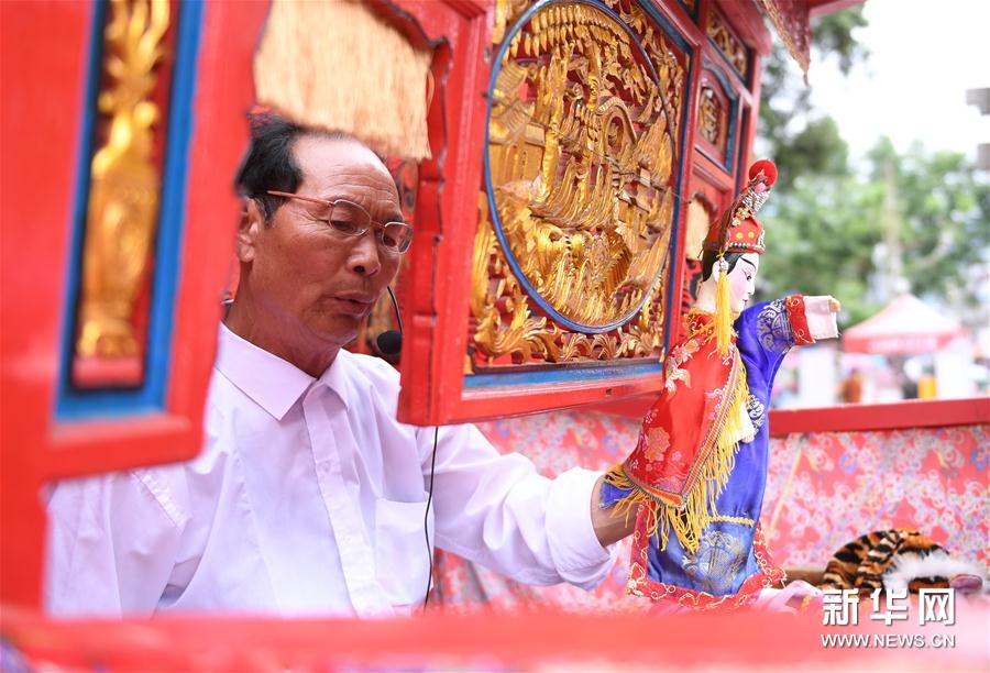 （文化）（4）福建柘荣布袋戏：一个人一台戏