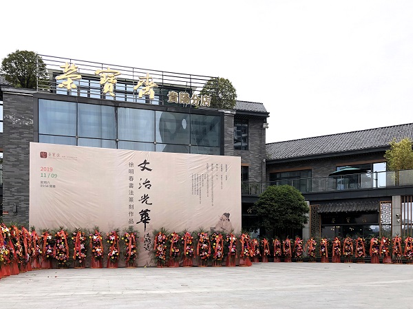 2.封面及内文第二张图.jpeg