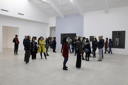 站台中国邱瑞祥个展“兔子，巢穴和谷仓”开幕