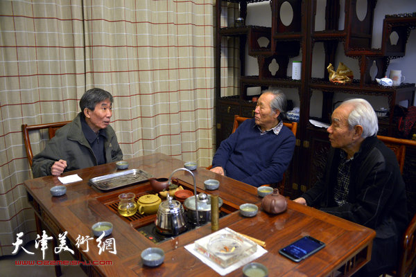 姬振岭与纪振民、姬俊尧在天津美术网交谈