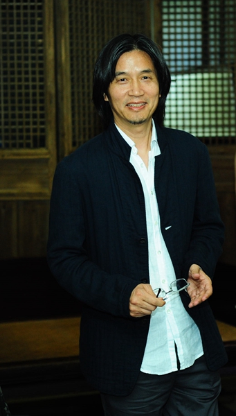 【新水墨报告】王天德：在不断地探索中打开创作之“门”