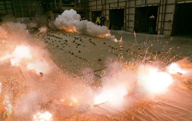 蔡国强爆破艺术30年 新作画动物合唱