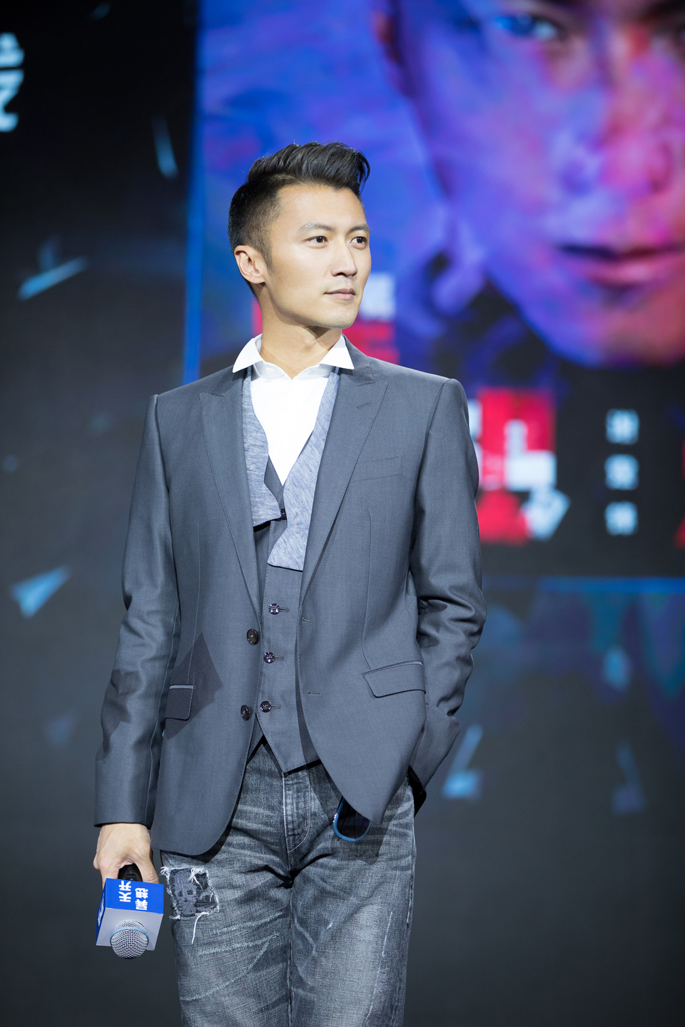 谢霆锋《异想天开》：成人世界里仍保有摇滚少年气