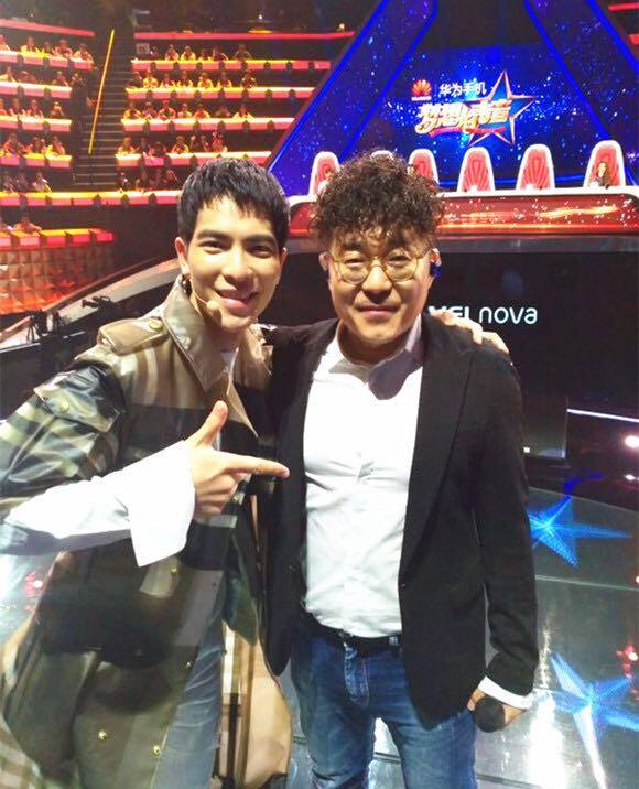 许鹤缤虐恋萧敬腾 相爱相杀的音乐切磋持续3年 