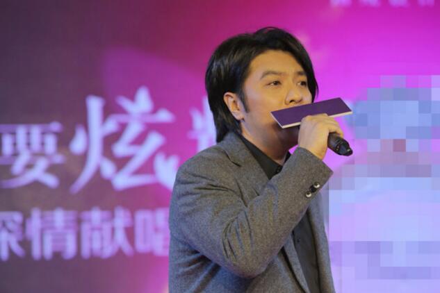 阿杜复出出席活动 幸福满满透露新歌3月中面世