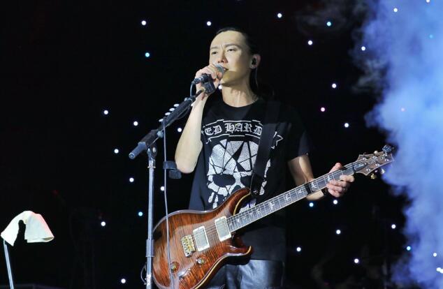 黄义达巡演西安开唱 义式摇滚嗨翻盛夏
