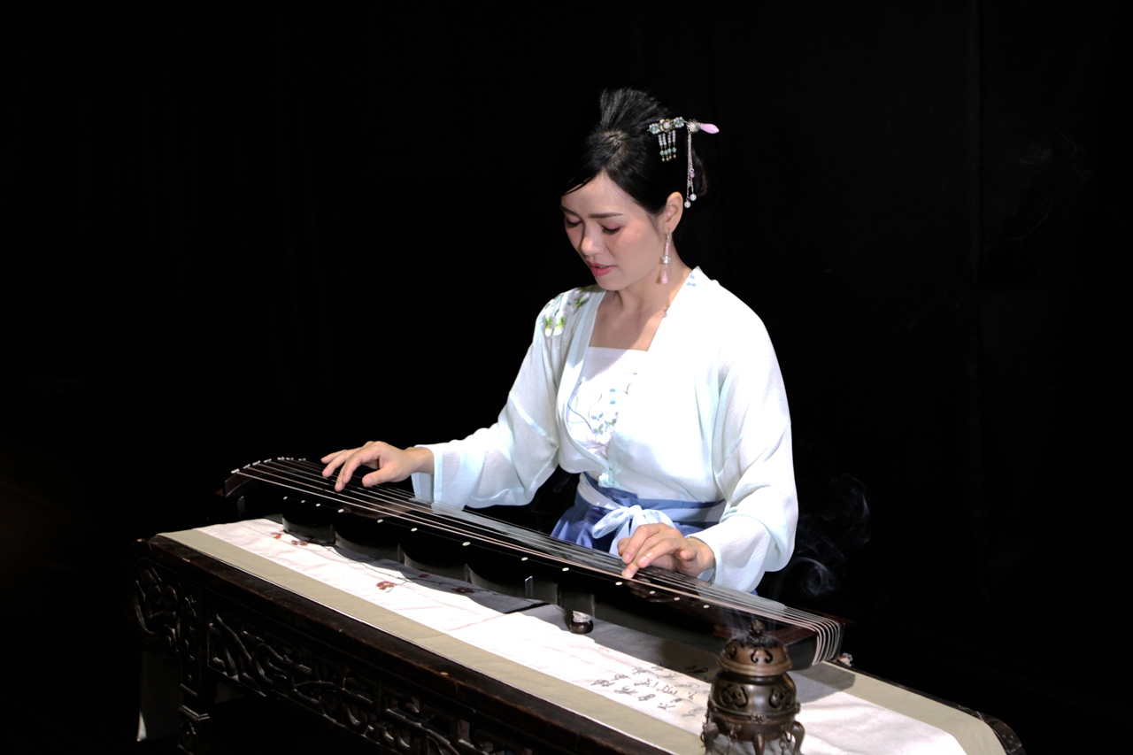 借助才女李清照的词，老孟与夏蓉演绎一场跨越九百年的爱恋 