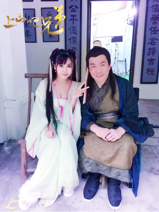 二次元余小孽乱入武侠，直撩鲜肉阮颂扬