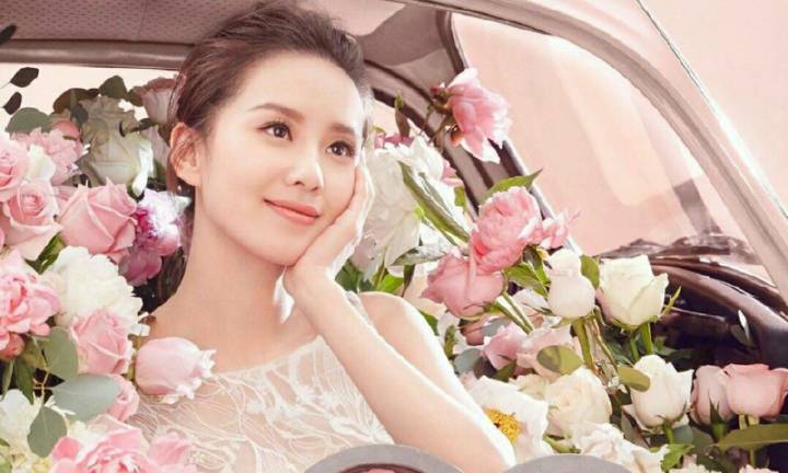 寻找最美婚纱，她竟然最后拿到了第一