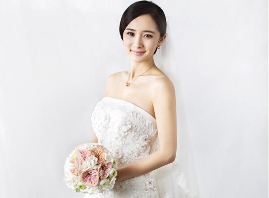 寻找最美婚纱，她竟然最后拿到了第一