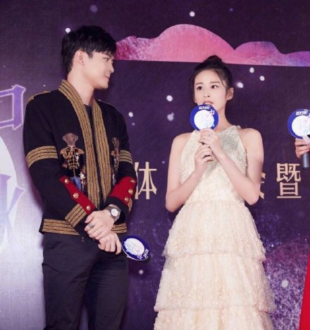 湖南《中秋之夜》李宇春加盟 付辛博颖儿甜蜜献唱