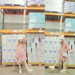 FIR阿沁娇妻藏孕肚穿搭逛街 纤腰美腿性感