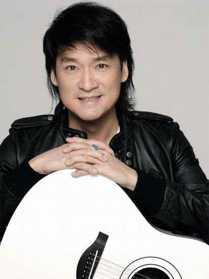 江苏跨年玩情怀 周华健搭吴亦凡演绎经典