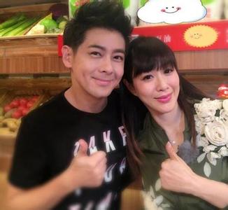 童年回忆！林志颖钟丽缇合影被赞不老男神女神