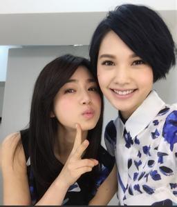 杨丞琳晒合影为陈妍希庆生收回复：这张脸很圆