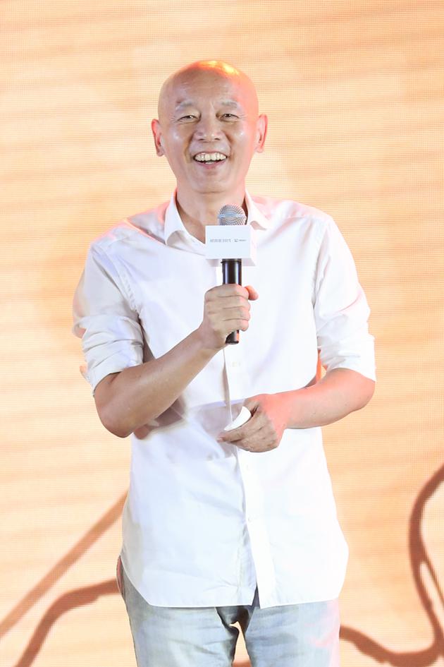 葛优尽说大实话“不辛苦，给的钱多”